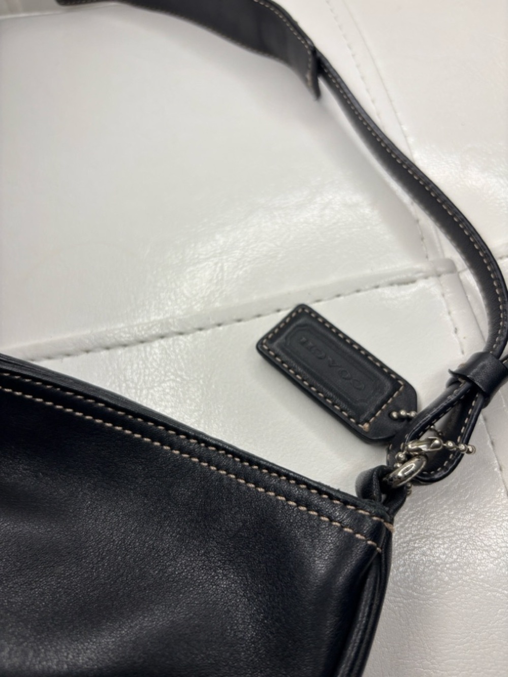 Coach Black Leather Hobo Shoulder Bag - Picture 5 of 9